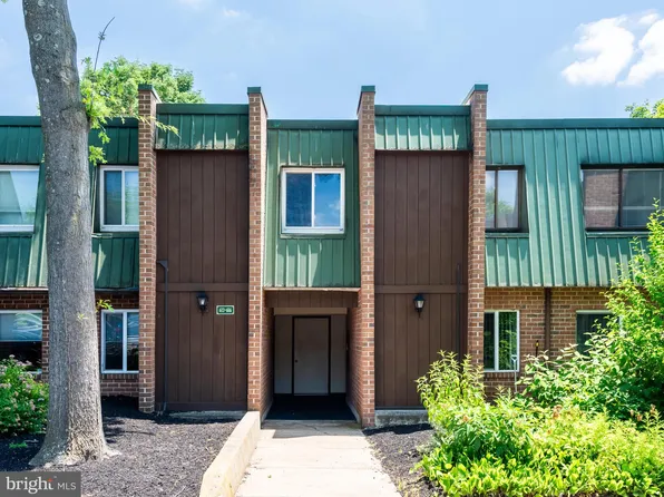 613 Meadowview Ln #613, Mont Clare, PA 19453