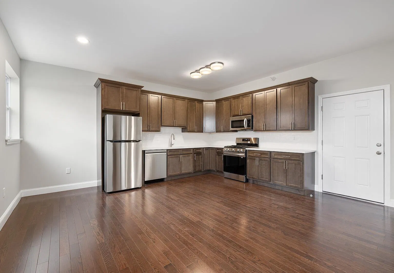 1 bed, 680 sqft, $2,200 — Photo 4