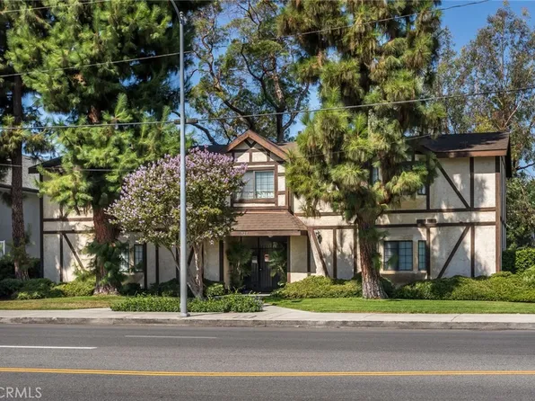7125 Shoup Ave APT 205, West Hills, CA 91307