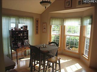 3rd image of 15249 Oak Hollow Ln