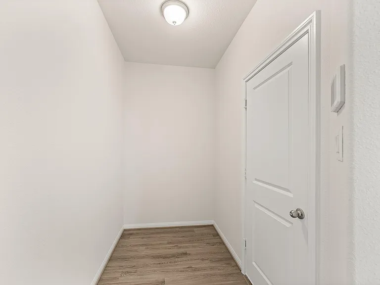 804 Sarasota Shore Dr — Photo 30