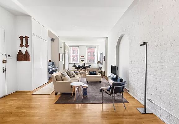 2nd image of 177 Duane St APT 4E