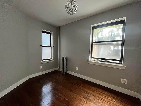 3rd image of 85 Fairview Ave APT D