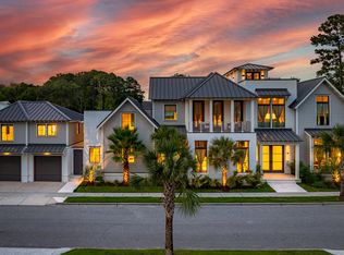 700 Stucco Ln, Mount Pleasant, SC 29464