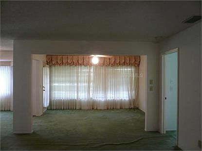 5th image of 1383 Pheasant Creek Dr