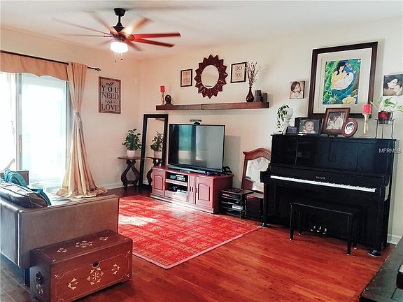 4th image of 20408 Autumn Fern Ave