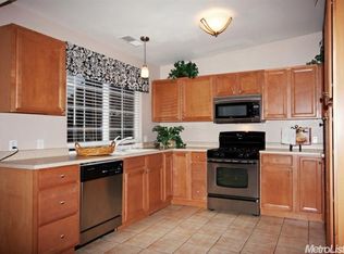 842 W El Dorado Dr, Woodland, CA 95695