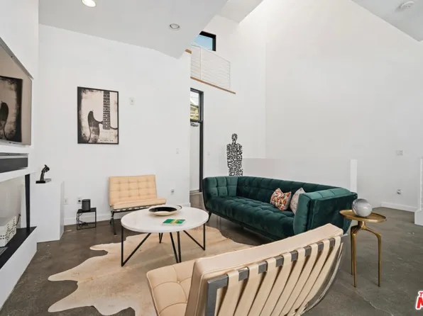 815 Hampton Dr Unit 6, Los Angeles, CA 90291