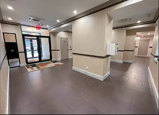 Rented by KNOCKKNOCK LLC | media 20