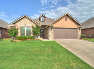 10817 Augusta Dr, Jenks, OK 74037