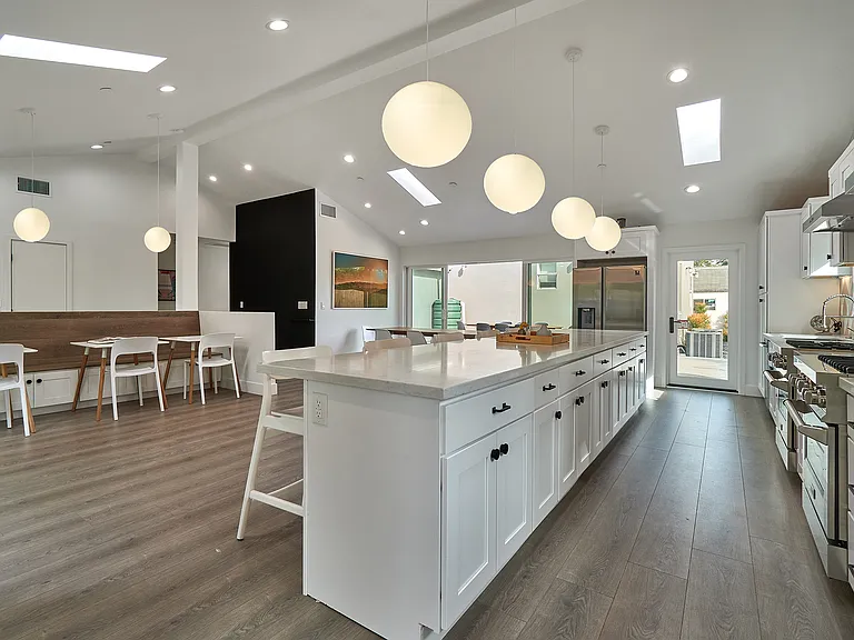 2712 Westwood Blvd — Photo 1