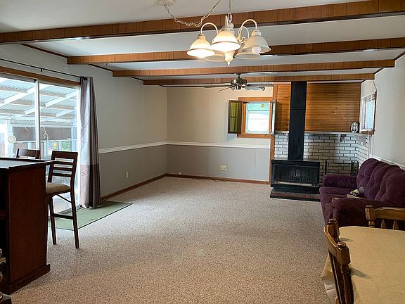 Kitchen facing family room