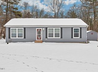 40 2nd Dyke Rd, Averill Park, NY 12018