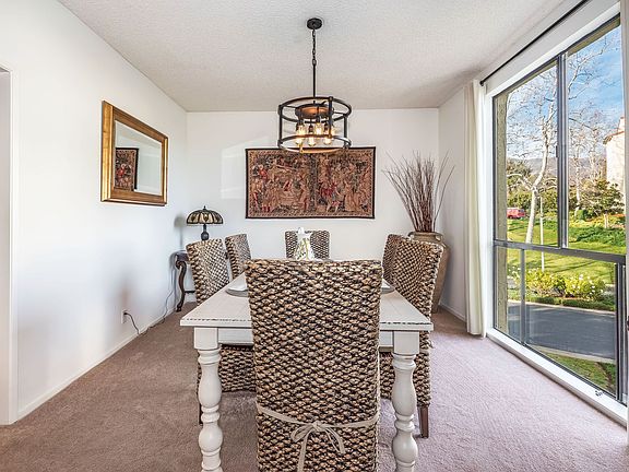 3rd image of 46 Seaview Dr
