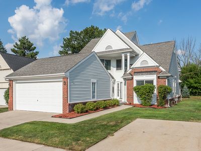 6338 Ferraina Dr, Westland, MI, 48185