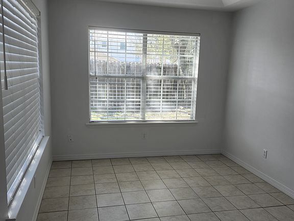 Dining/Office