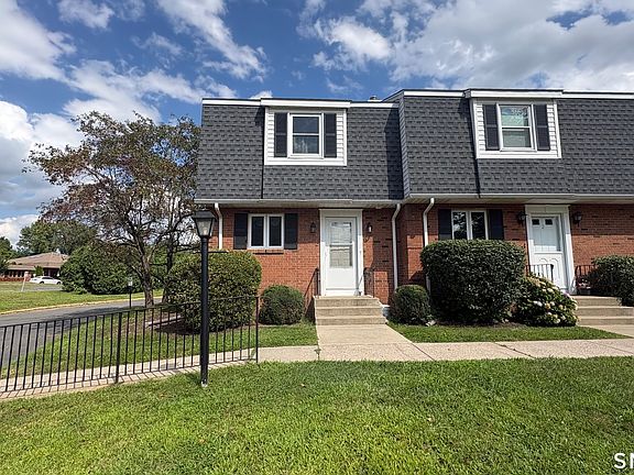 3rd image of 1165 Enfield Street #1