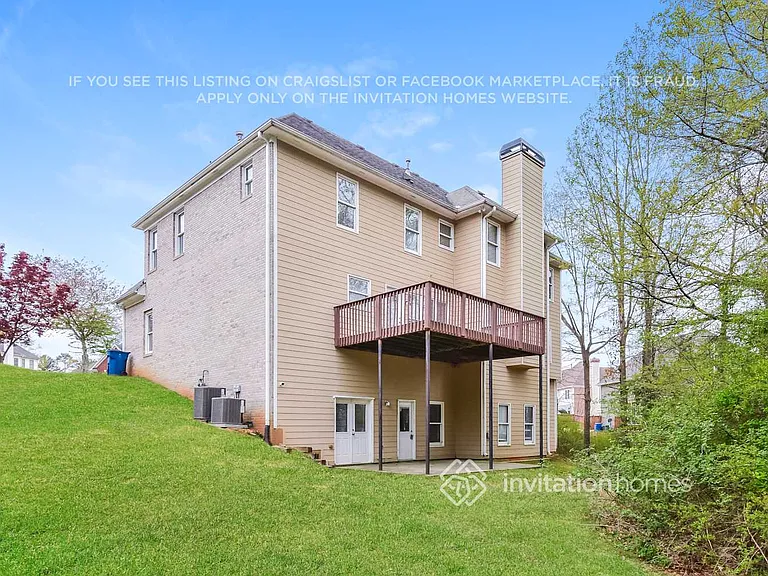 660 Brittany Manor Ln — Photo 23