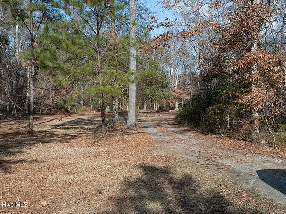 3rd image of 3671 Carolina 33