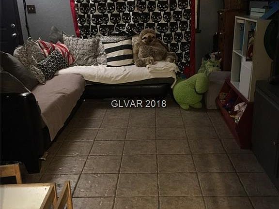 3rd image of 6232 Lawton Ave