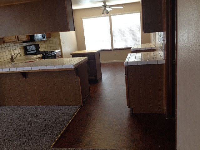 2nd image of 360 Devon Dr
