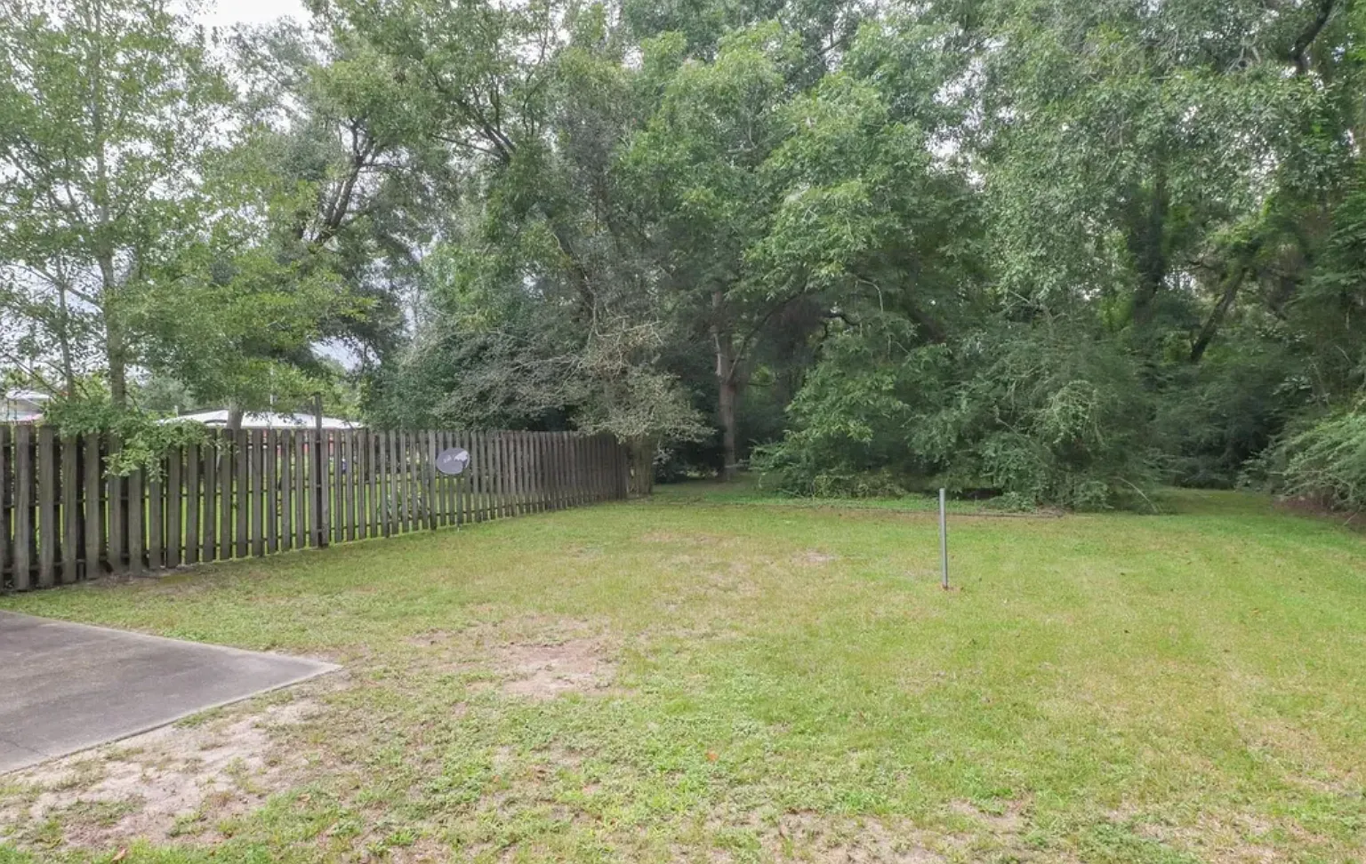 5594 Daugherty Road - B — Photo 4