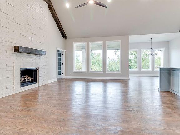 4th image of 4304 Hunter Glen Dr