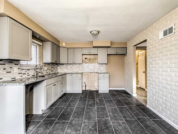 4th image of 5901 Langley Ave
