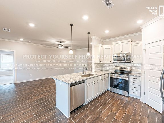 5th image of 354 W Smith St
