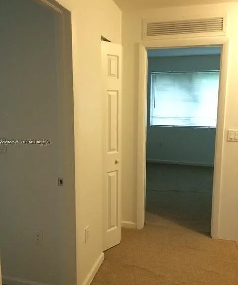 1702 N 28th Ave #1 — Photo 2