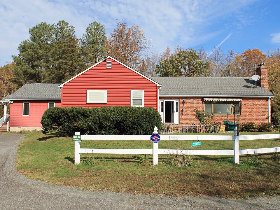 1st image of 10364 Cedar Hill Ln