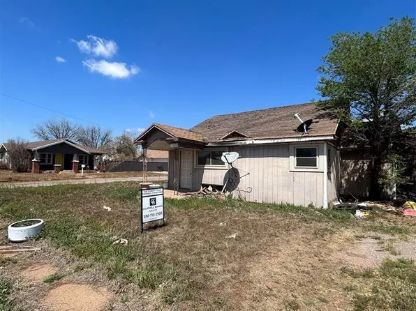 424 W Hollis St, Hollis, OK 73550