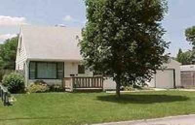 1st image of 2415 Royal Dr