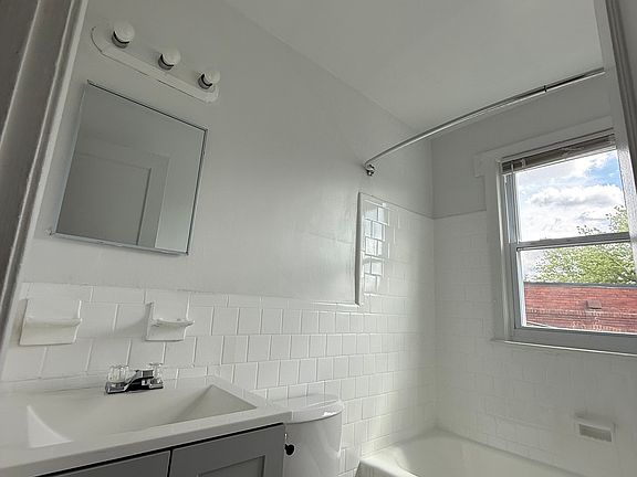 3rd image of 2425 E St NE APT 4