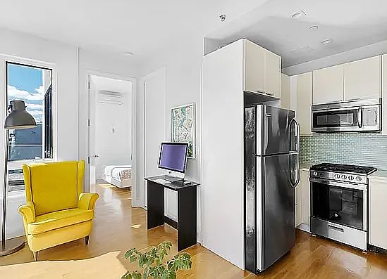 3rd image of 1433 De Kalb Ave #3B