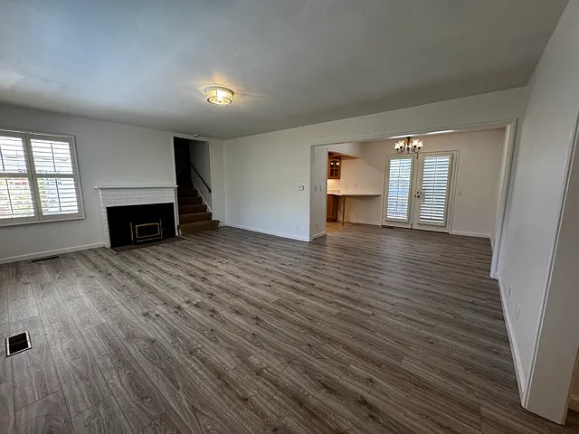 221 Colorado Ave — Photo 5