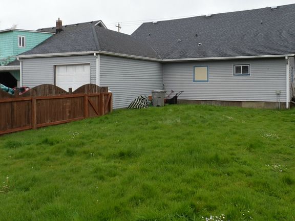 3rd image of 1813 Pacific Ave
