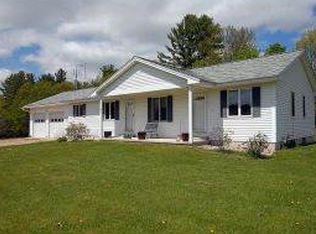 98 Canterbury Rd, Chichester, NH 03258