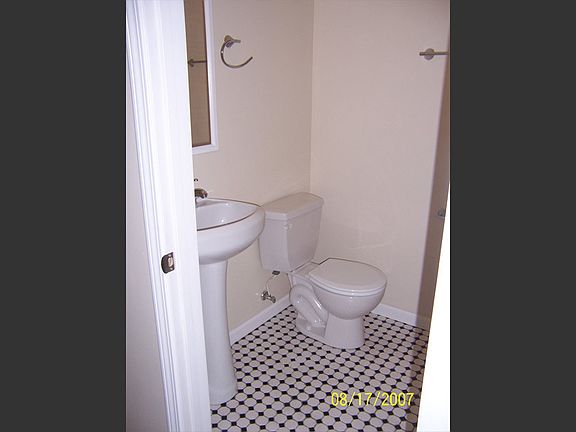 5th image of 110 American Ave