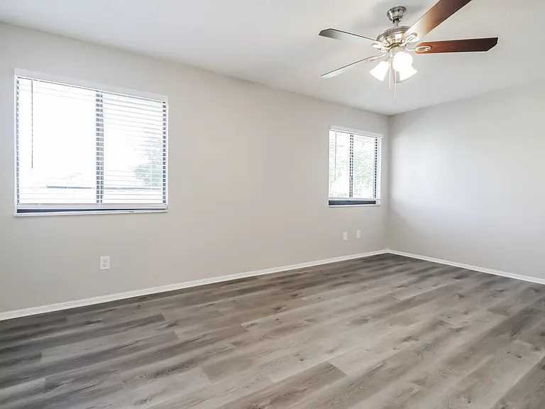 472 Amethyst Way — Photo 9