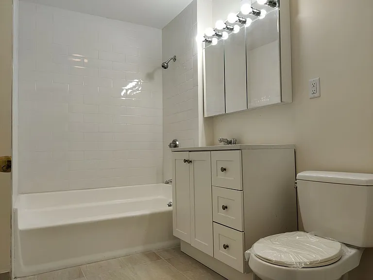 10 Barrows St #2 — Photo 21