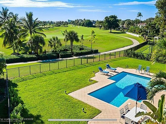 5th image of 4322 Country Club Dr