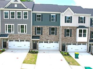 961 Woods Chapel Rd, Buford, GA 30518