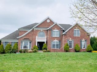 16 Halls Mill Rd, Asbury, NJ 08802