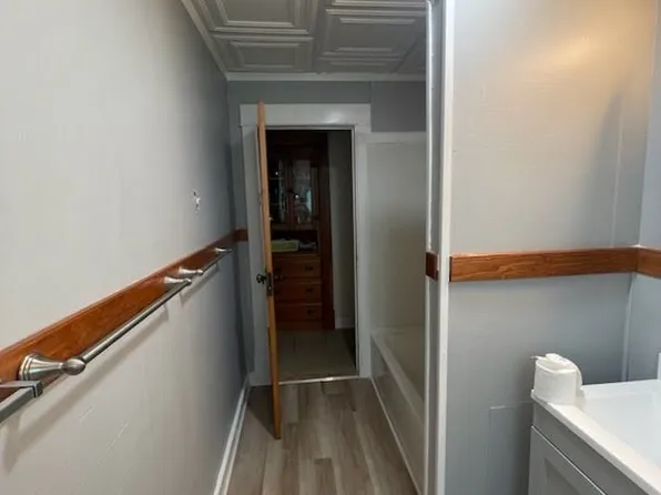 446 Morris St #1, Albany, NY 12208