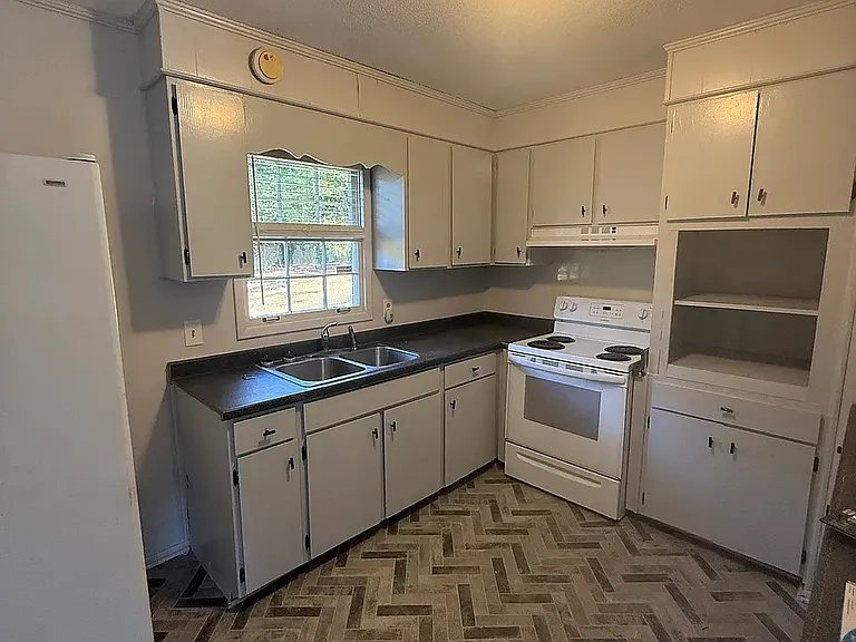 302 Lanier Rd — Photo 11