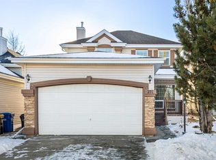 271 N Coventry Grn NE, Calgary, AB T3K 4M3