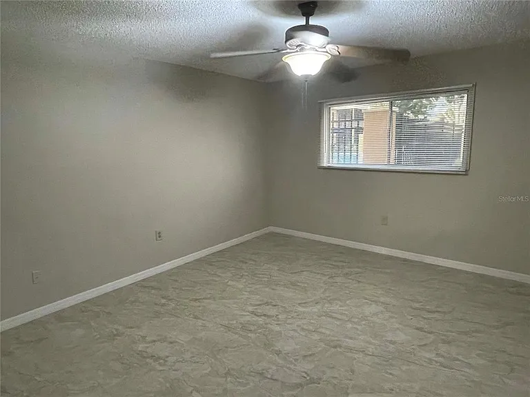1000 Lake Of The Woods Blvd #F106 — Photo 6