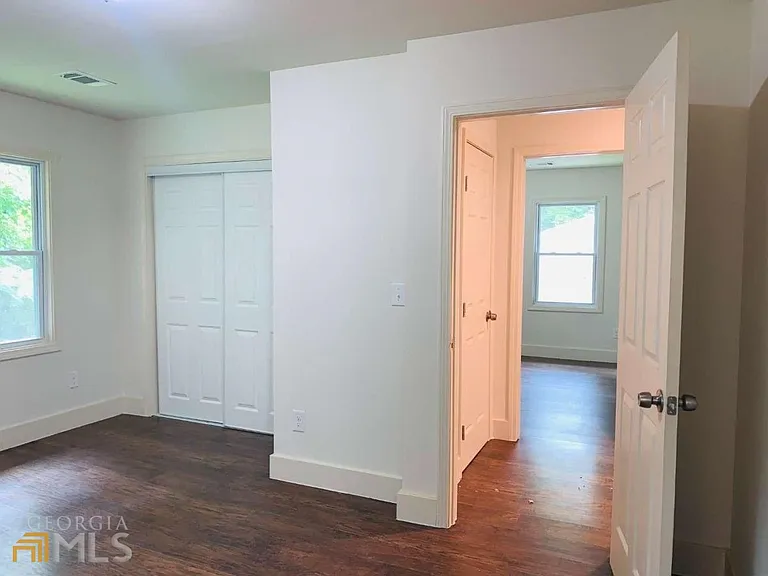 364 Brooks Ave SW — Photo 17