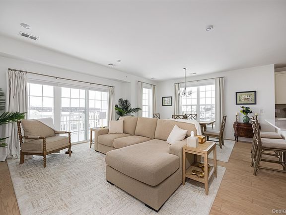 5th image of 3574 Bennington Drive
